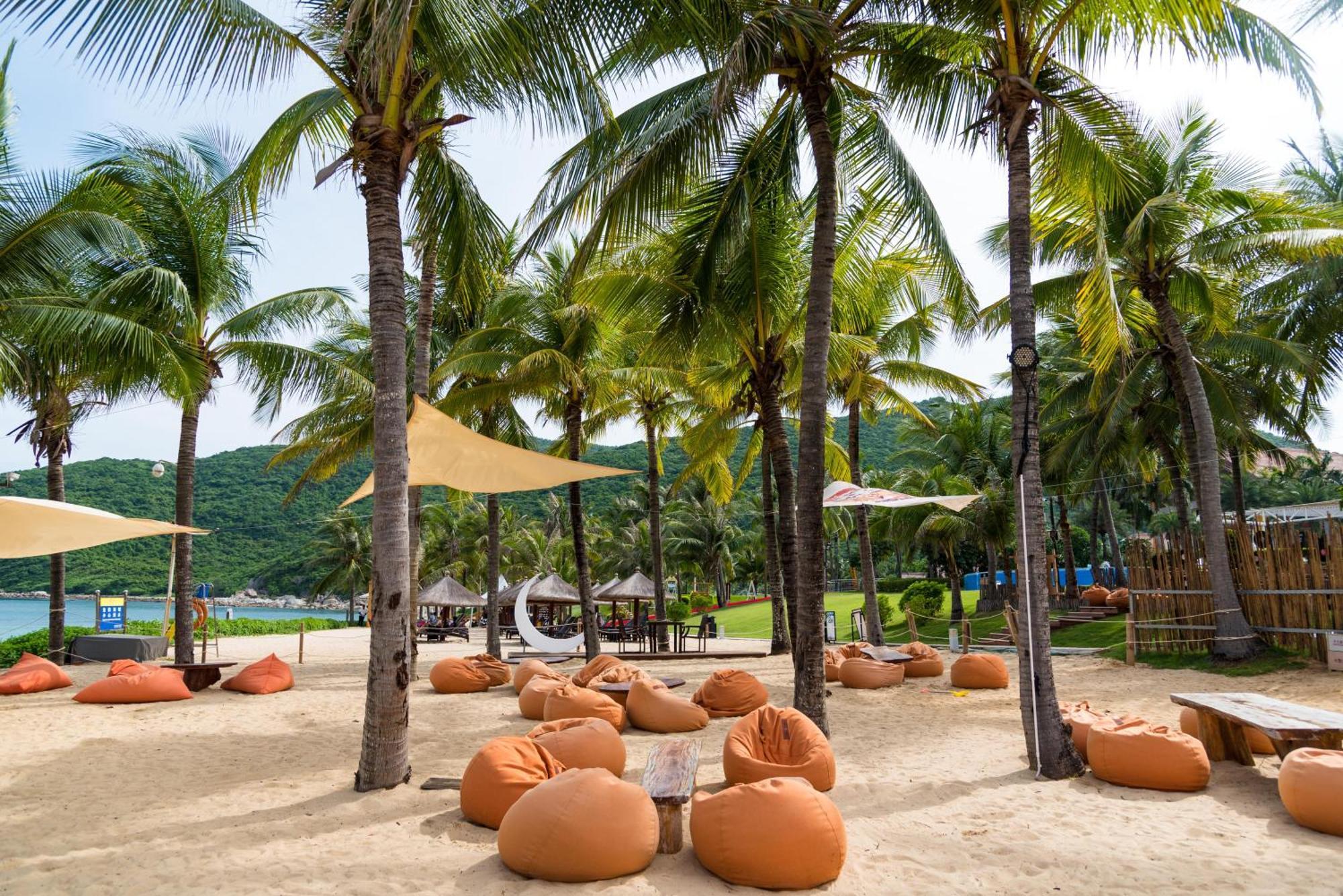 The St. Regis Sanya Yalong Bay Resort Exterior photo