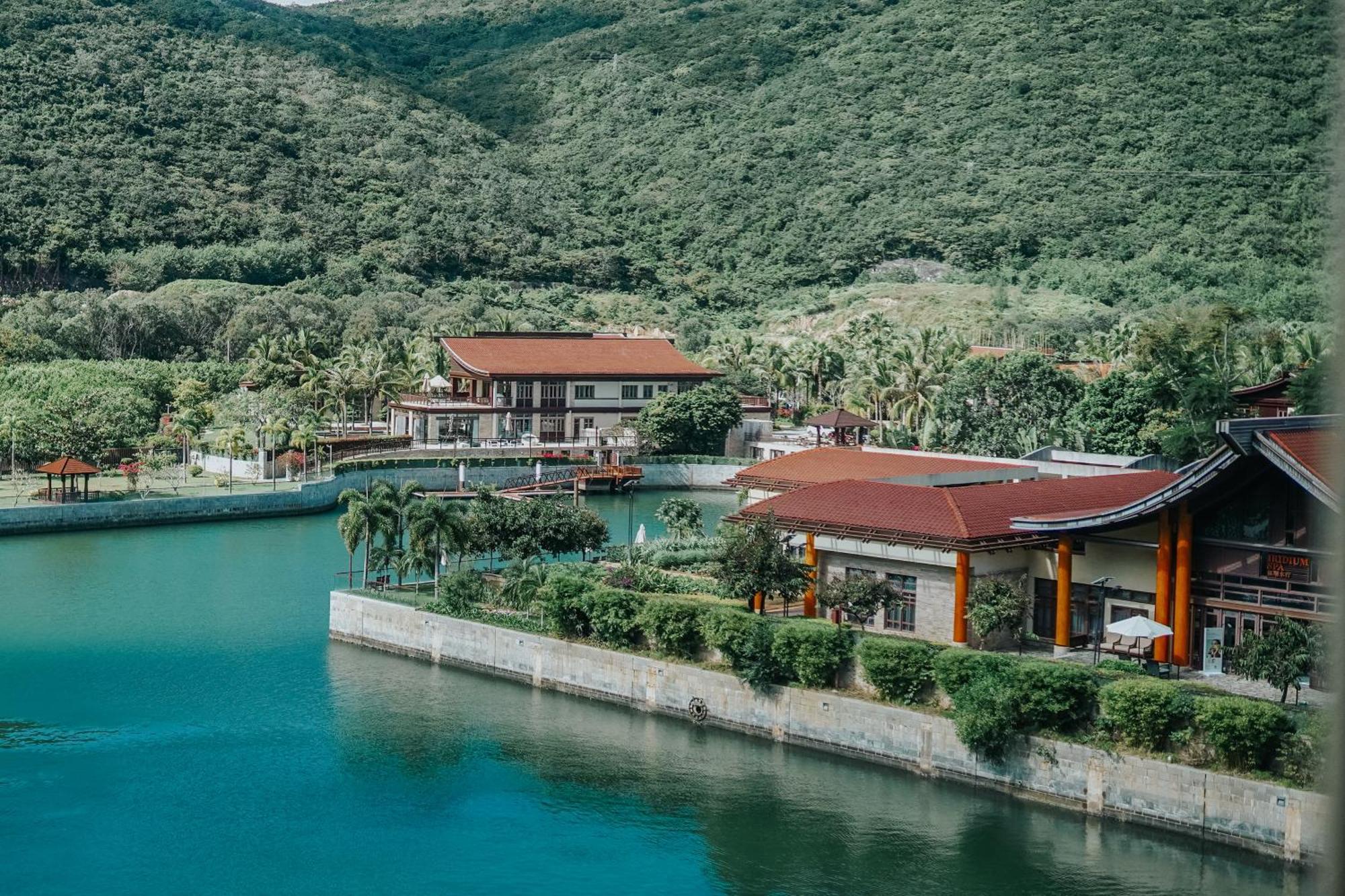 The St. Regis Sanya Yalong Bay Resort Exterior photo